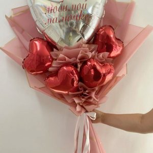 Букет из воздушных сердечек
